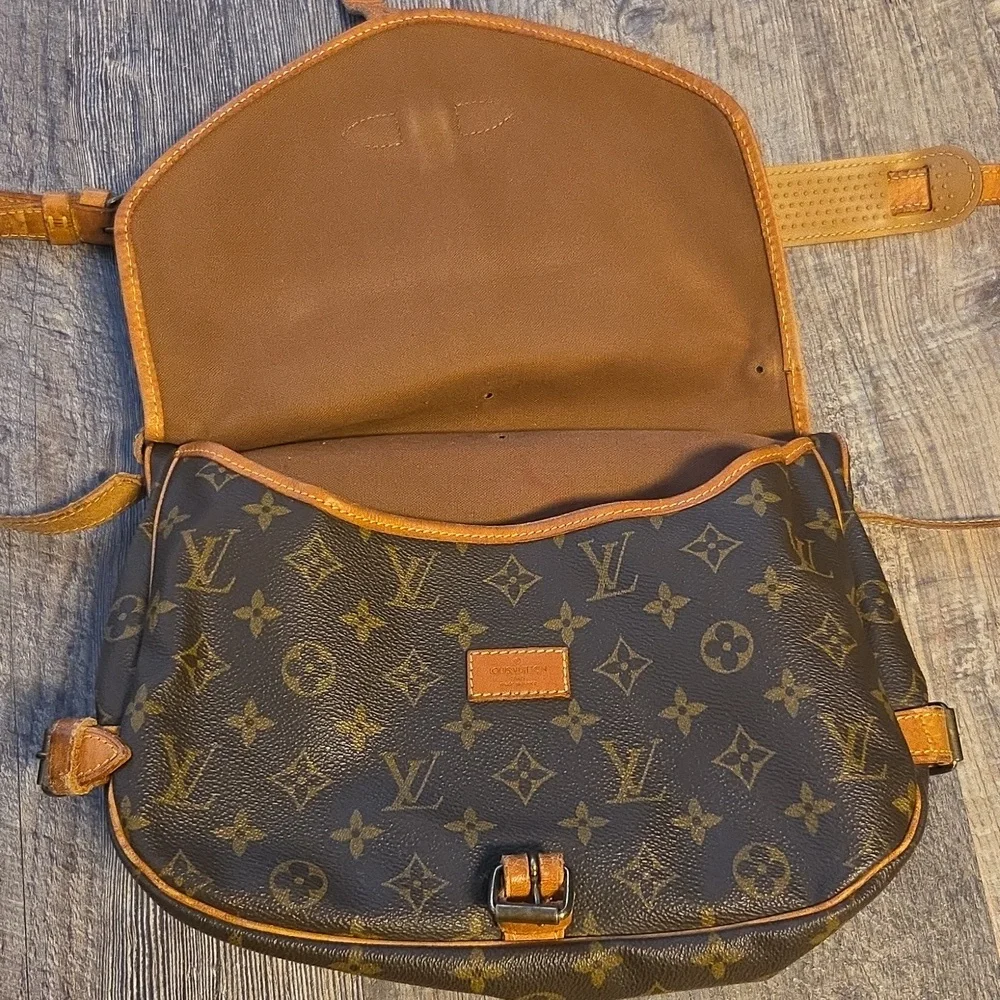 Louis Vuitton Saumur Brown Monogram Crossbody Shoulder Bag Double - Picture 11 of 17